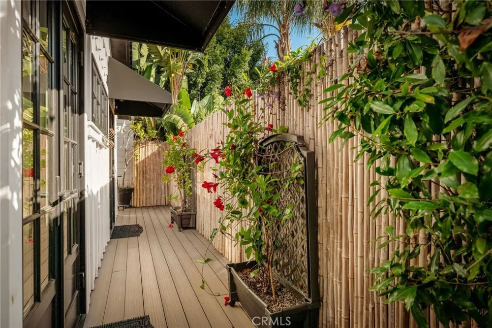469 Oak Laguna Beach, CA 92651