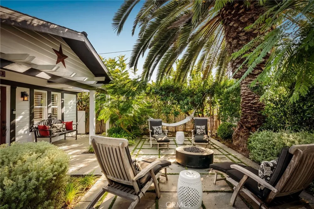 469 Oak Laguna Beach, CA 92651