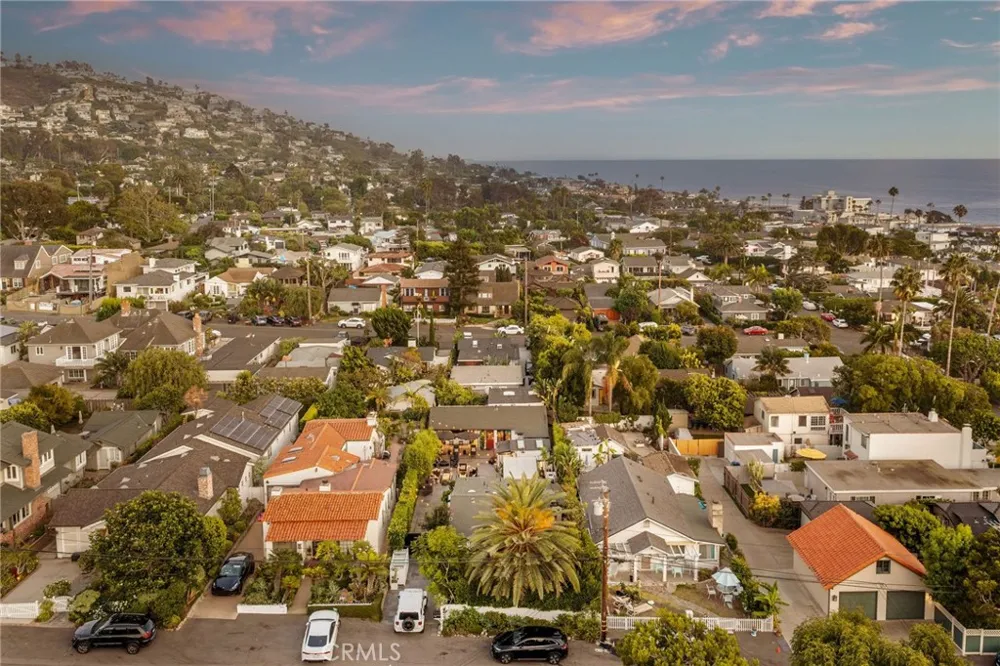 469 Oak Laguna Beach, CA 92651