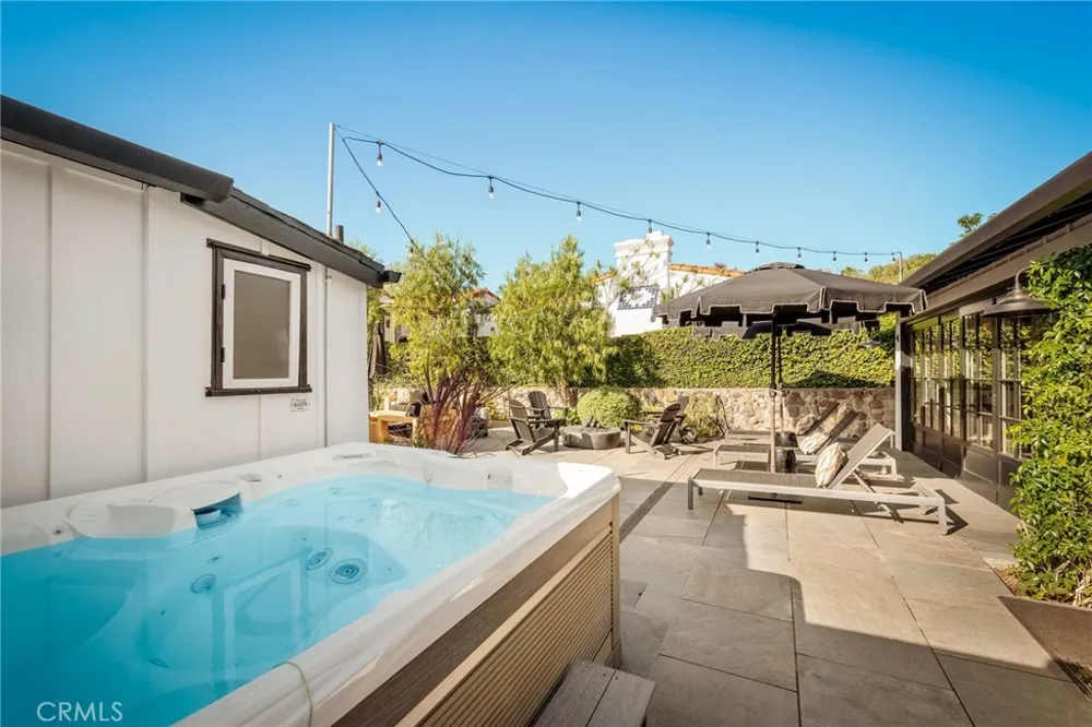 469 Oak Laguna Beach, CA 92651