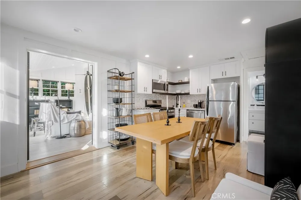 469 Oak Laguna Beach, CA 92651