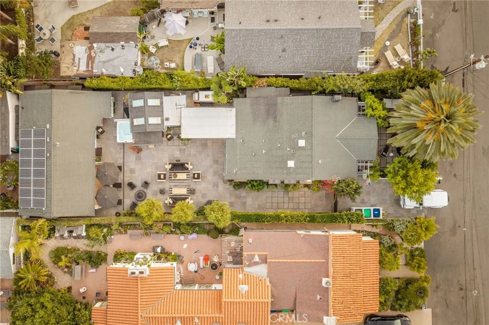 469 Oak Laguna Beach, CA 92651