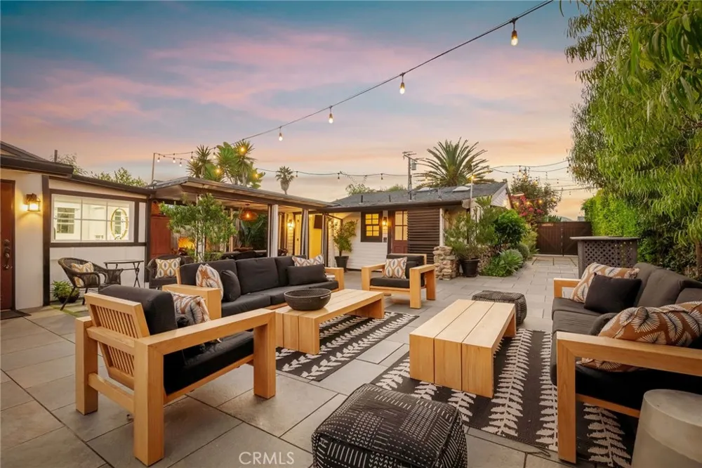 469 Oak Laguna Beach, CA 92651