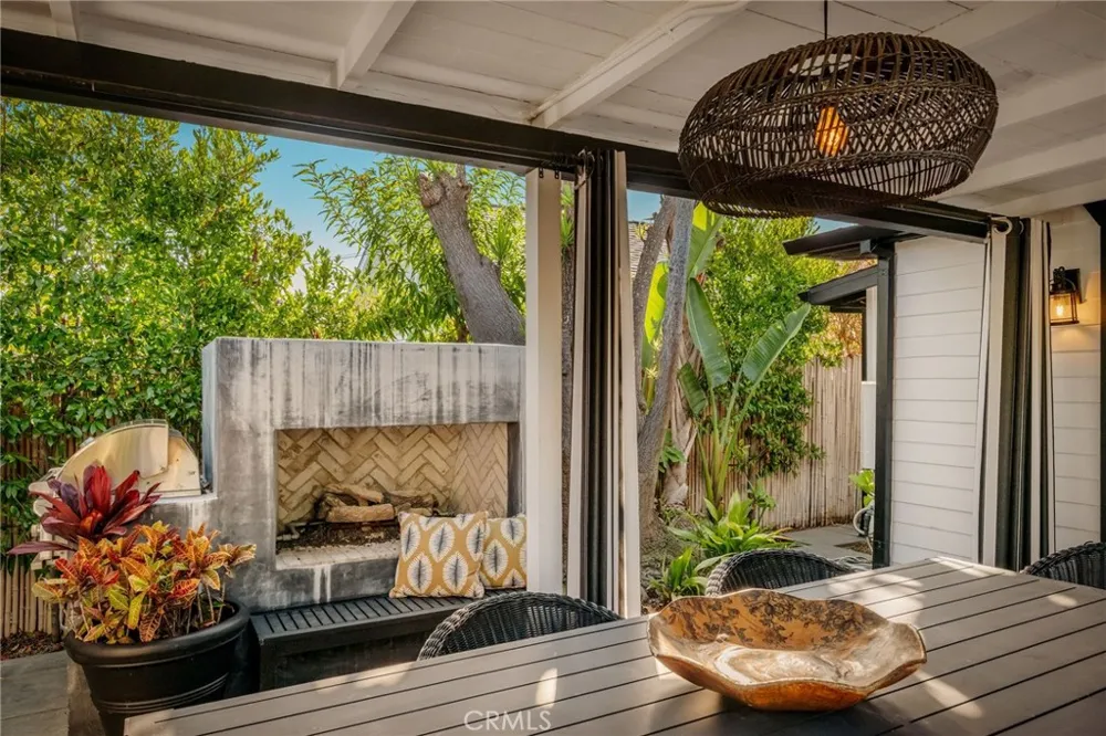 469 Oak Laguna Beach, CA 92651