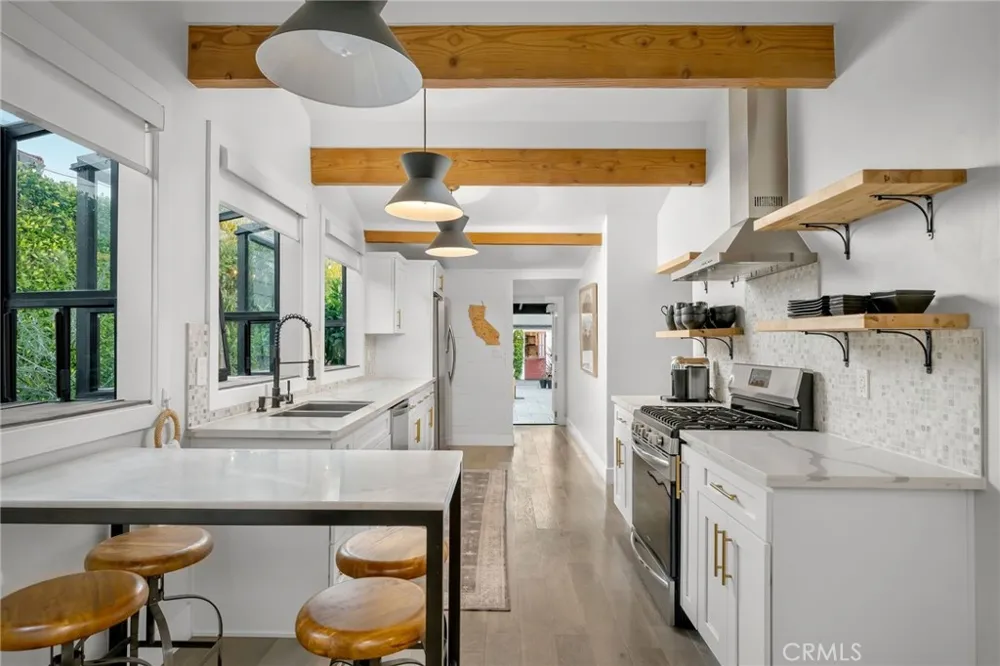 469 Oak Laguna Beach, CA 92651