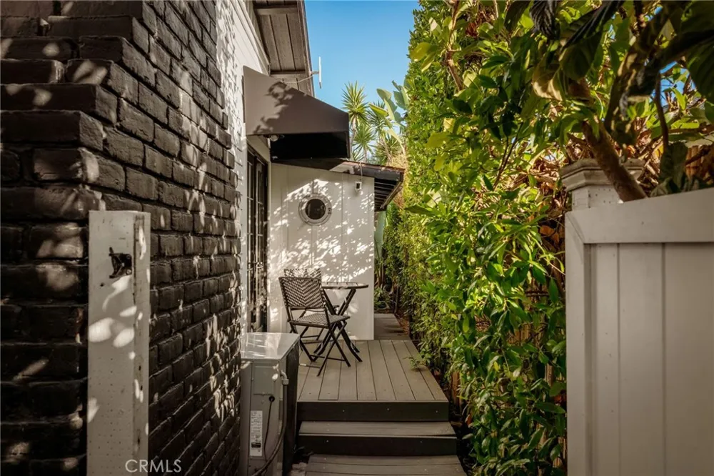 469 Oak Laguna Beach, CA 92651