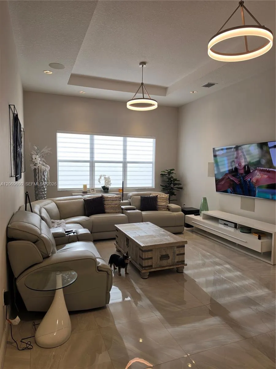 14941 SW 174th St Miami, FL 33187