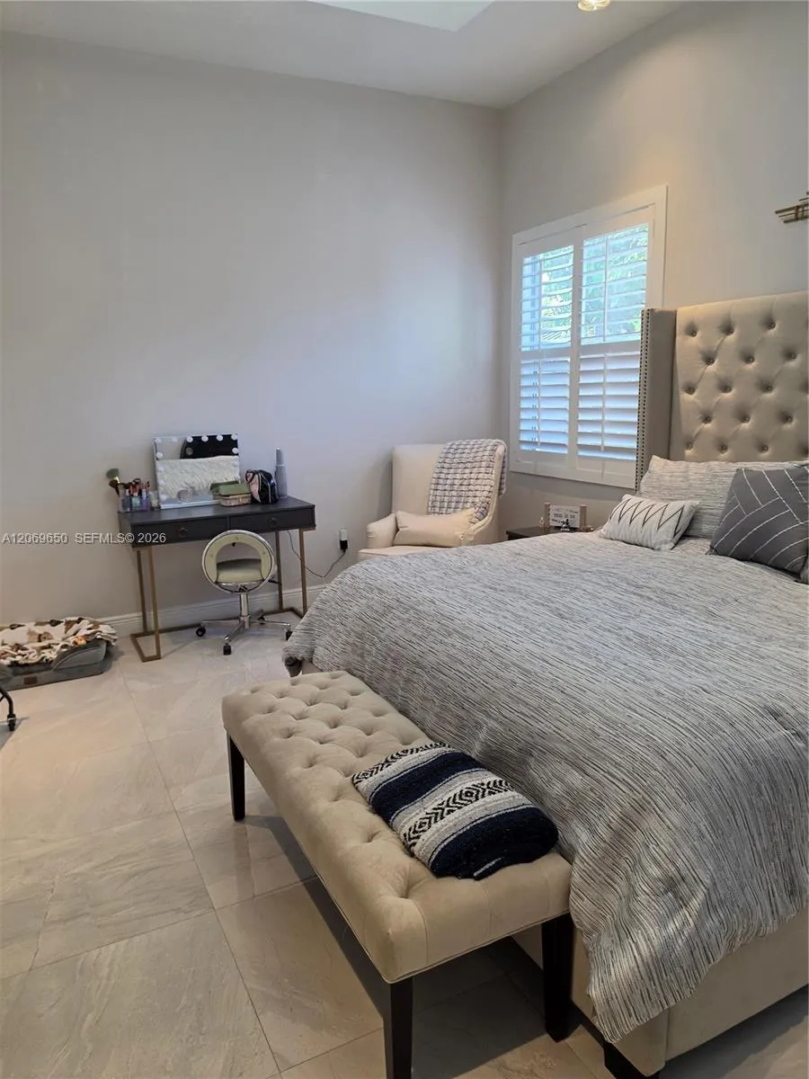 14941 SW 174th St Miami, FL 33187