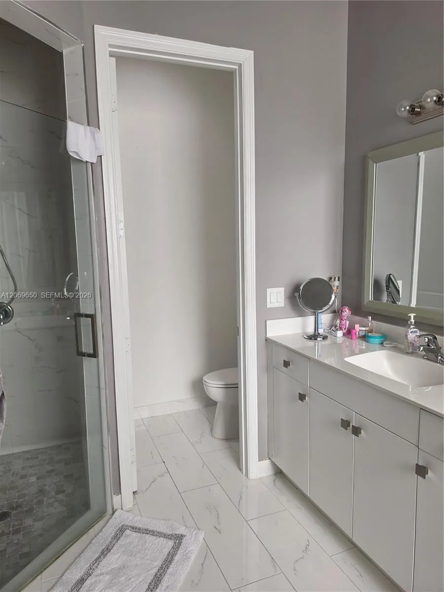 14941 SW 174th St Miami, FL 33187
