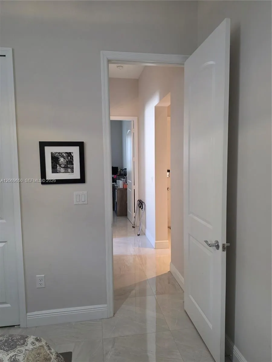 14941 SW 174th St Miami, FL 33187