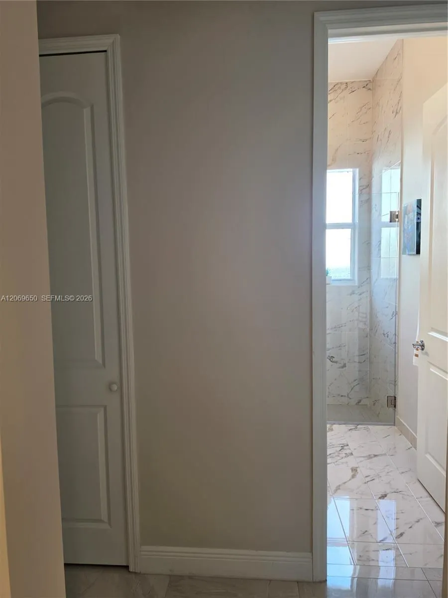 14941 SW 174th St Miami, FL 33187