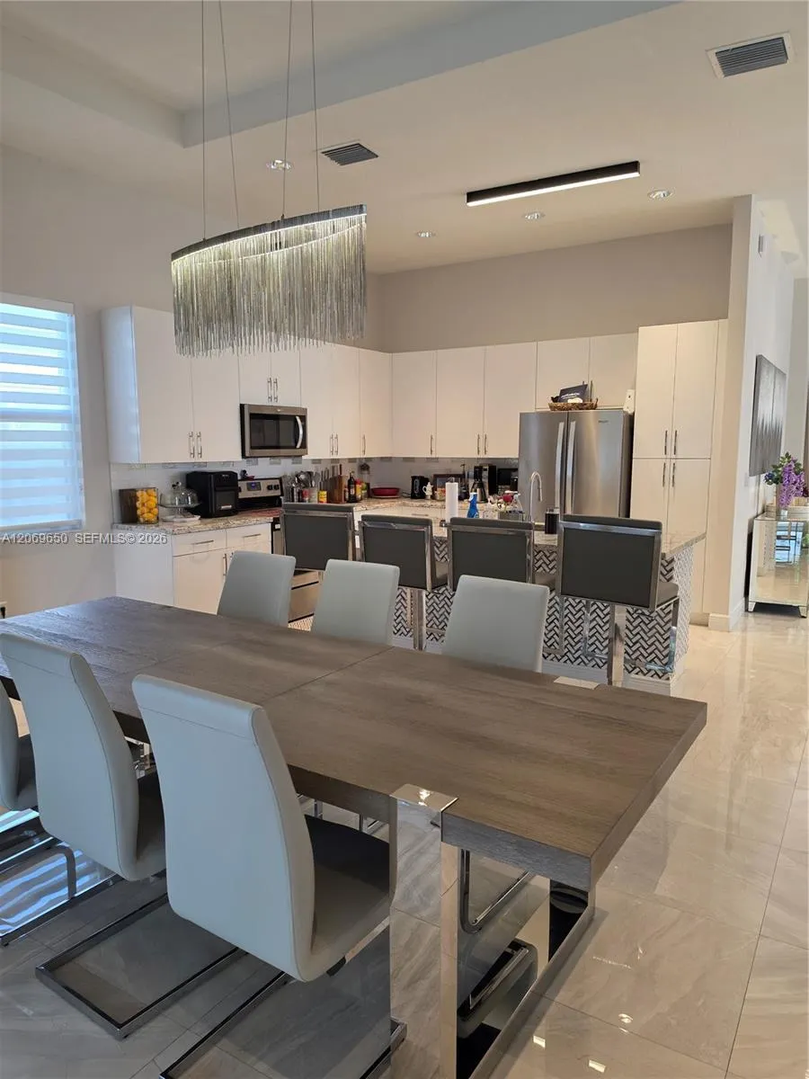 14941 SW 174th St Miami, FL 33187