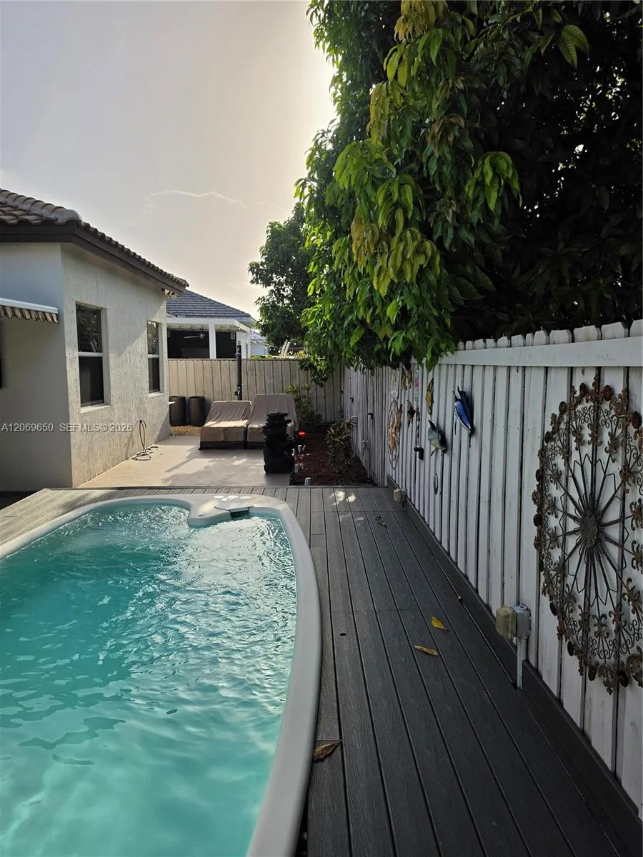 14941 SW 174th St Miami, FL 33187