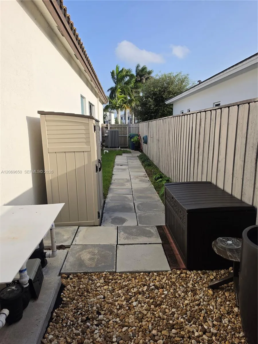 14941 SW 174th St Miami, FL 33187