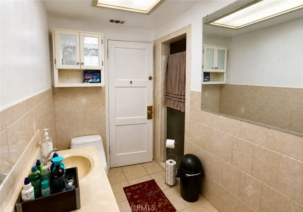 824 S 6th Montebello, CA 90640
