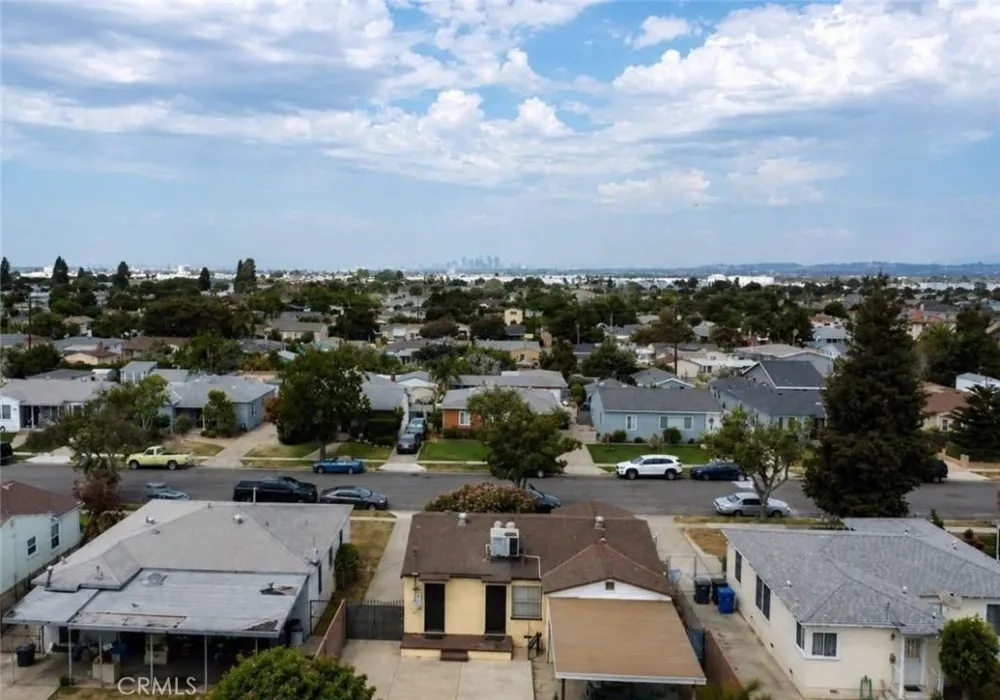 824 S 6th Montebello, CA 90640
