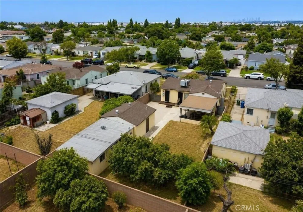 824 S 6th Montebello, CA 90640