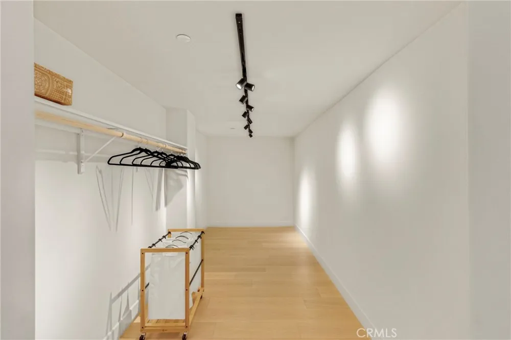 1102 W 6th San Pedro, CA 90731