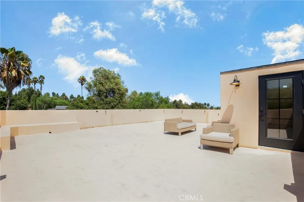1102 W 6th San Pedro, CA 90731