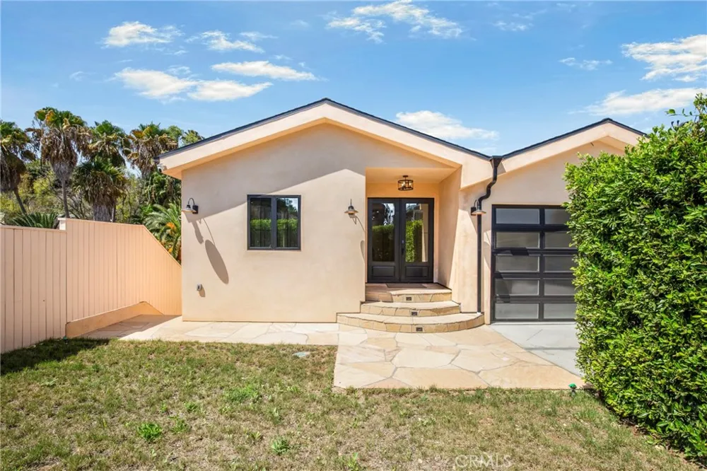 1102 W 6th San Pedro, CA 90731