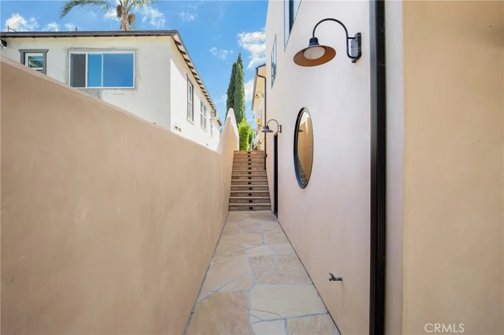 1102 W 6th San Pedro, CA 90731