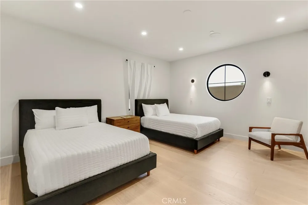 1102 W 6th San Pedro, CA 90731