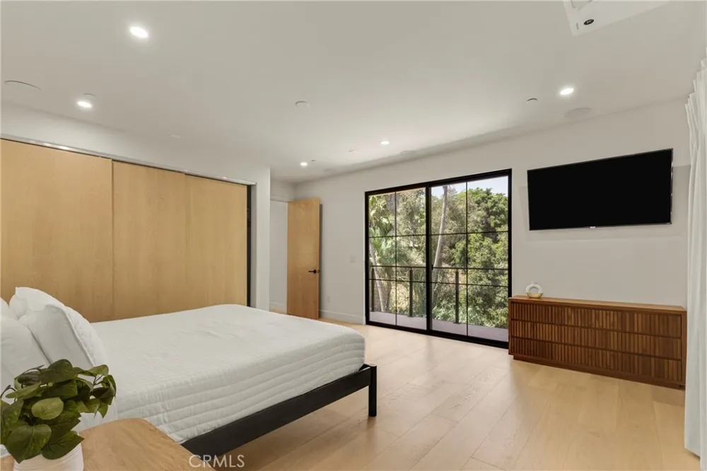 1102 W 6th San Pedro, CA 90731