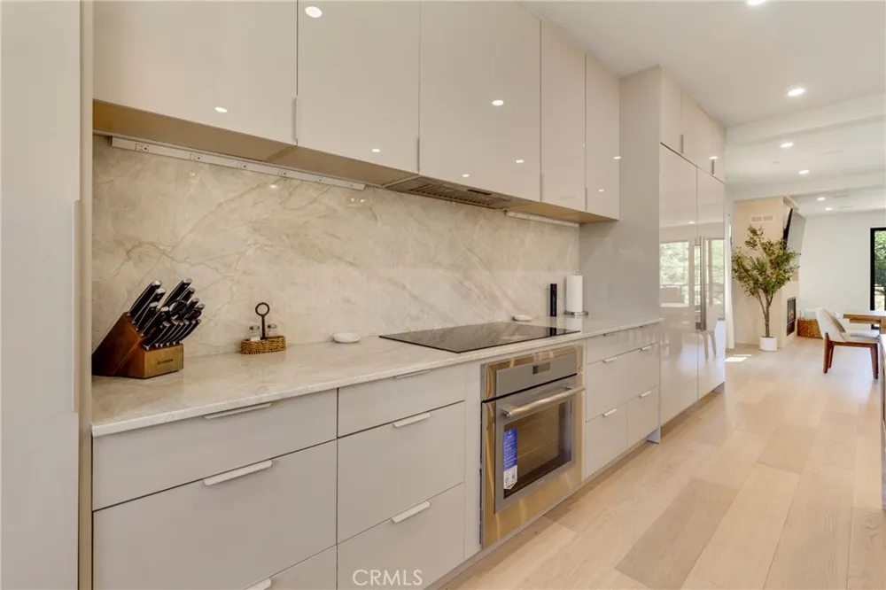 1102 W 6th San Pedro, CA 90731
