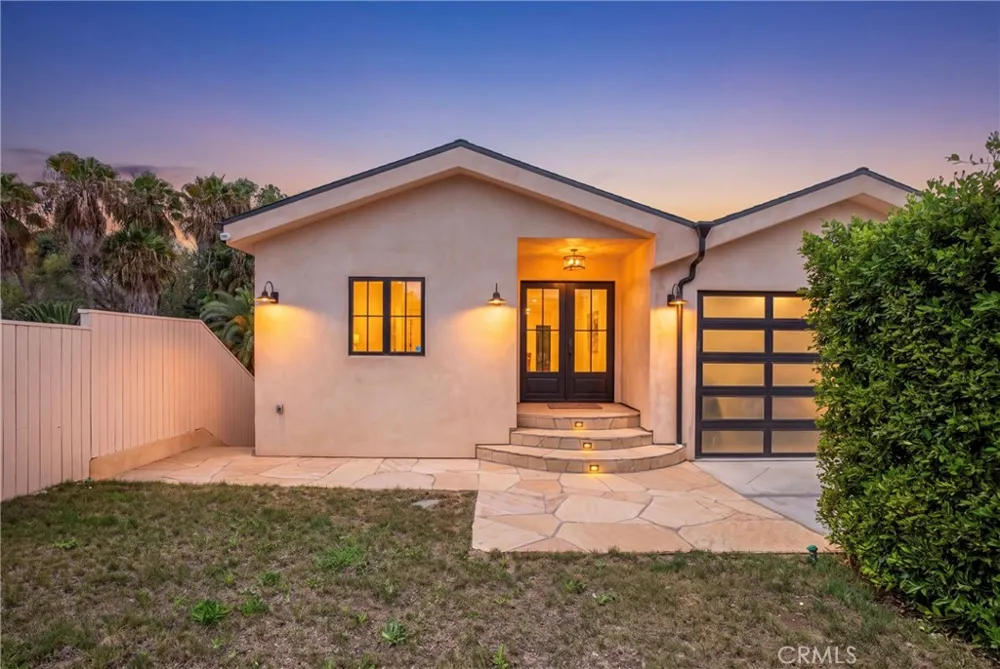 1102 W 6th San Pedro, CA 90731