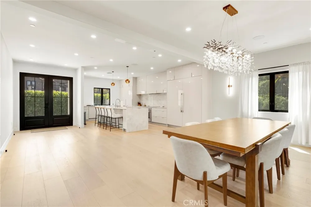 1102 W 6th San Pedro, CA 90731