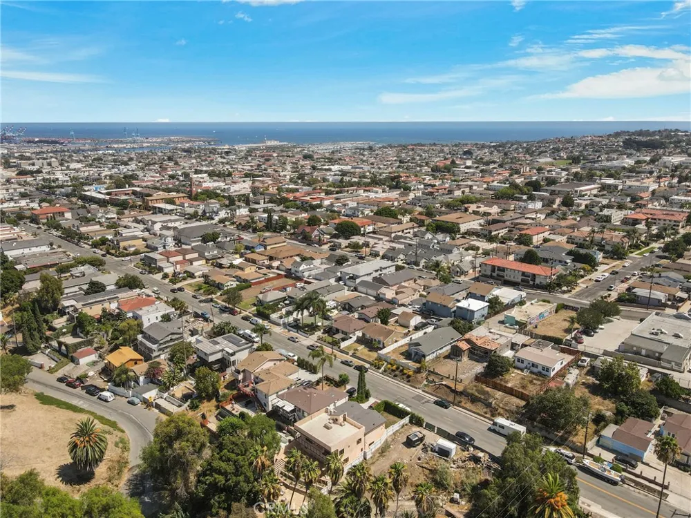 1102 W 6th San Pedro, CA 90731