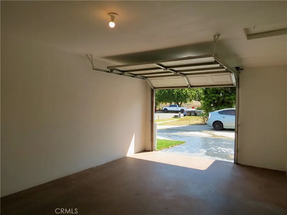 4950 E San Rafael Compton, CA 90221