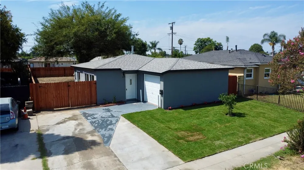 4950 E San Rafael Compton, CA 90221