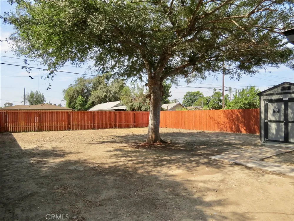 4950 E San Rafael Compton, CA 90221