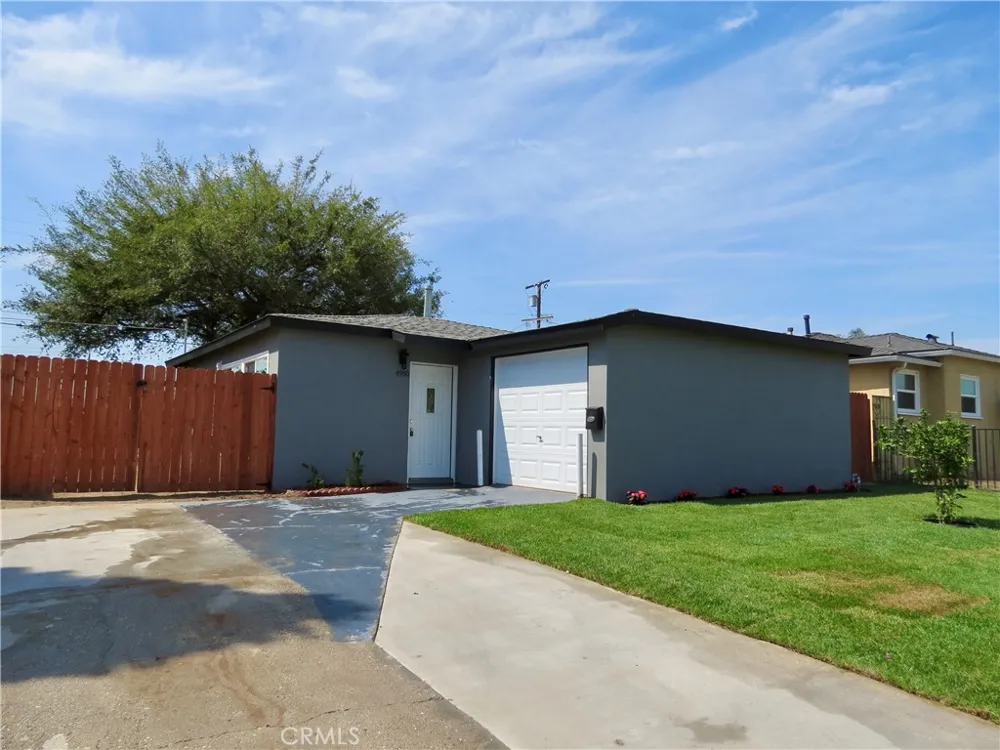 4950 E San Rafael Compton, CA 90221