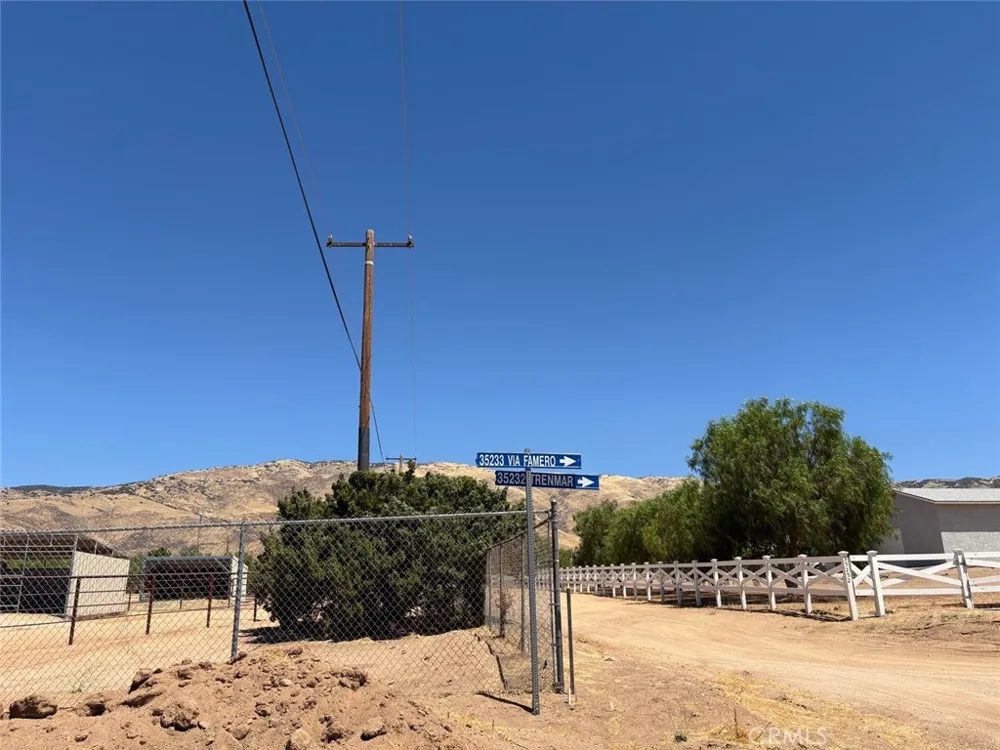 22 Shannondale Rd. Acton, CA 93510