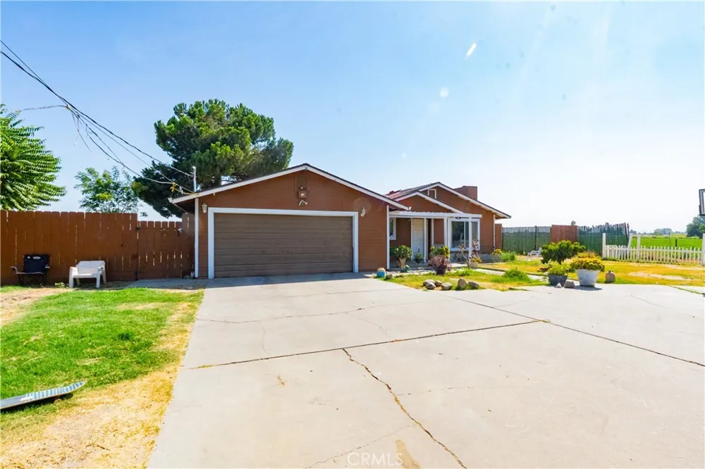 822 E Glenwood Turlock, CA 95380