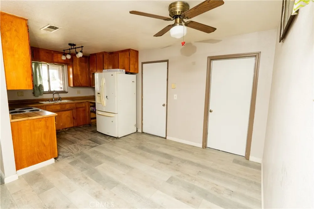 822 E Glenwood Turlock, CA 95380