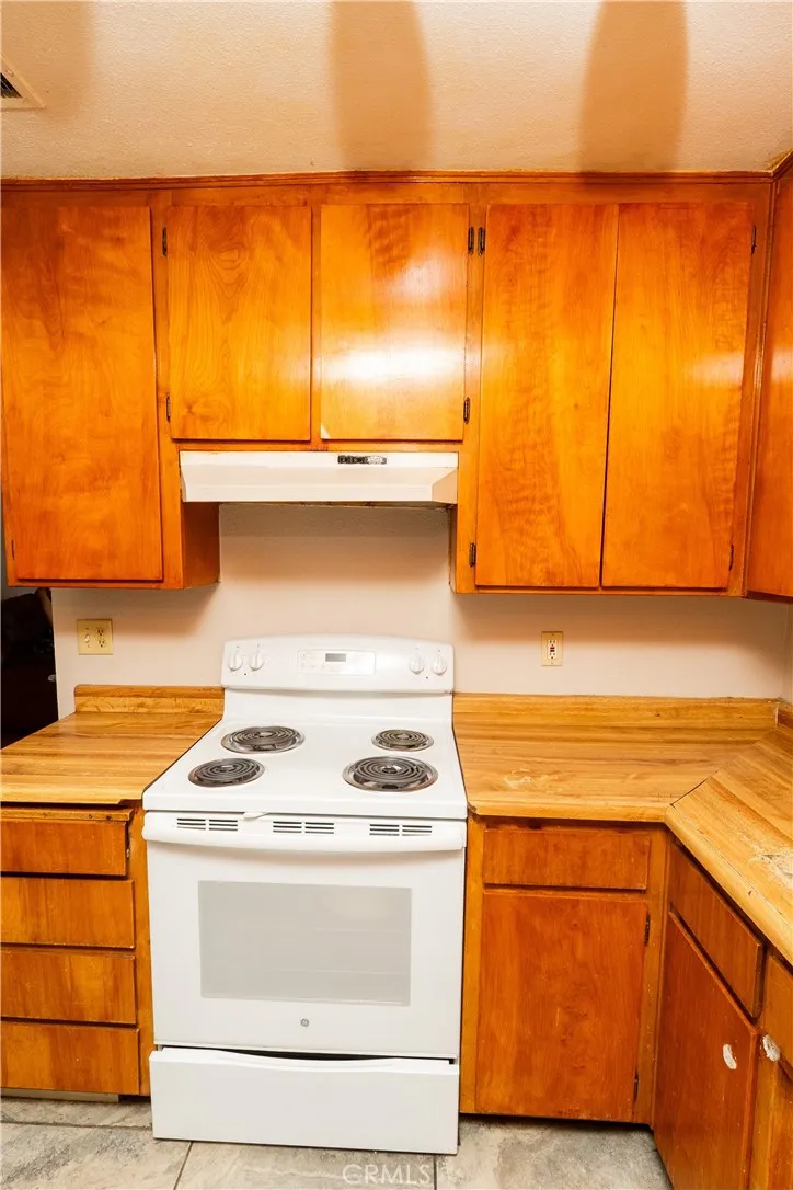 822 E Glenwood Turlock, CA 95380