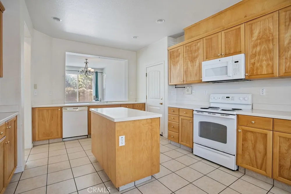 1370 Belmont Merced, CA 95348