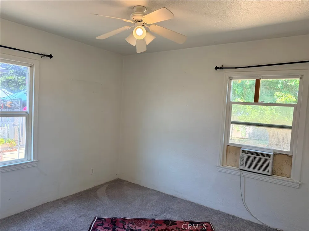2033 Highland Merced, CA 95340