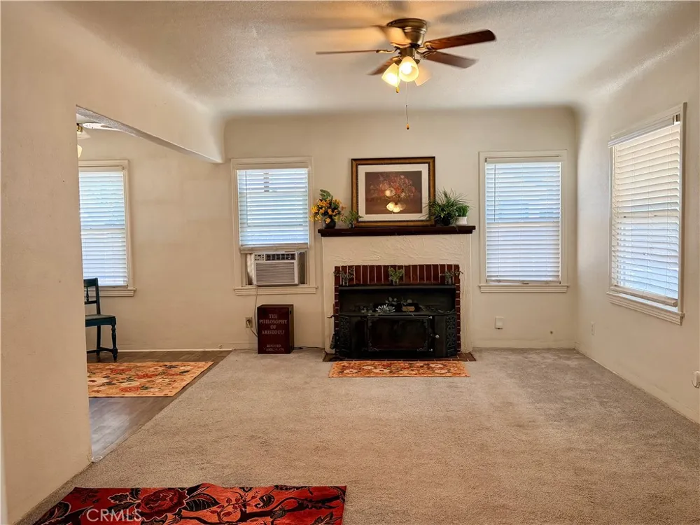2033 Highland Merced, CA 95340