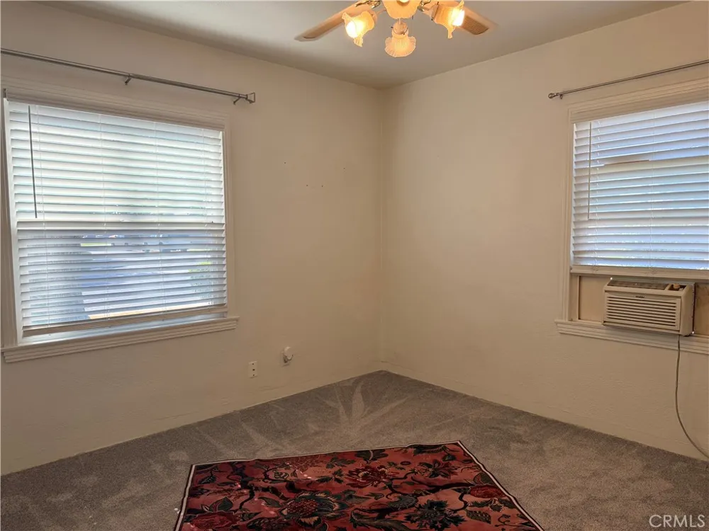 2033 Highland Merced, CA 95340