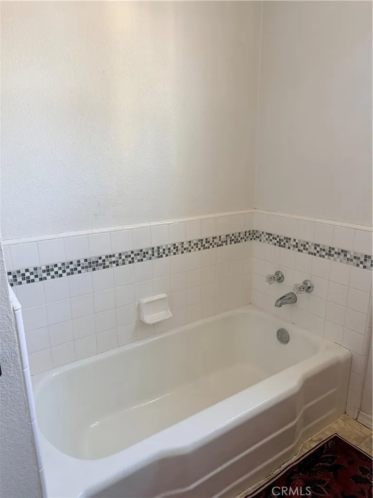 2033 Highland Merced, CA 95340