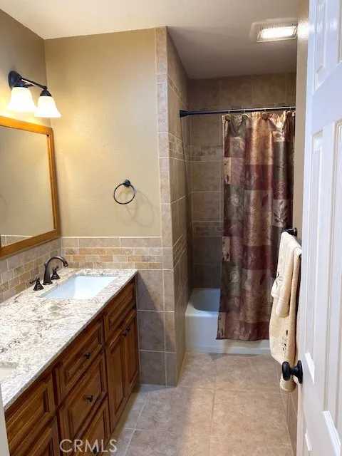 2985 Redwood Drive Merced, CA 95340