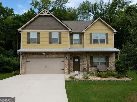 896 Crescent LN