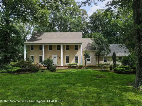 18 Seven Oaks Drive