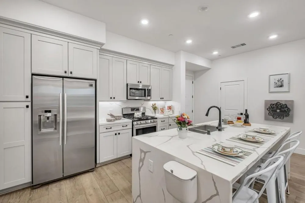 1000 Berryessa Lane #211 Davis, CA 95616
