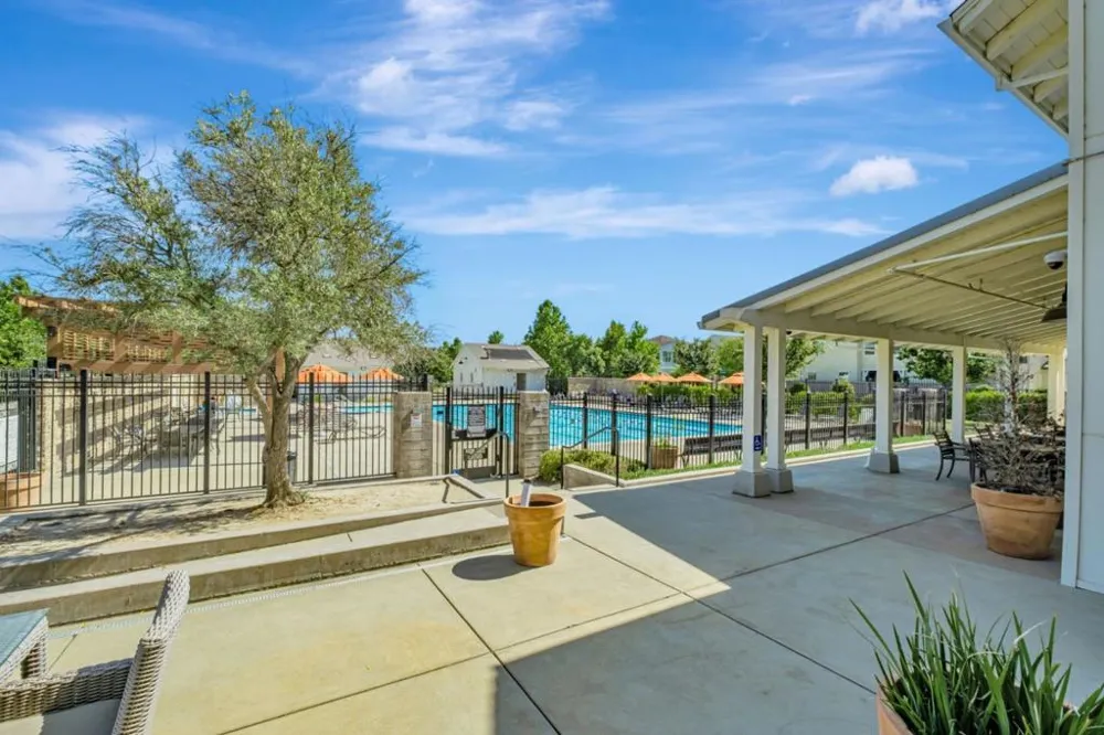 1000 Berryessa Lane #211 Davis, CA 95616