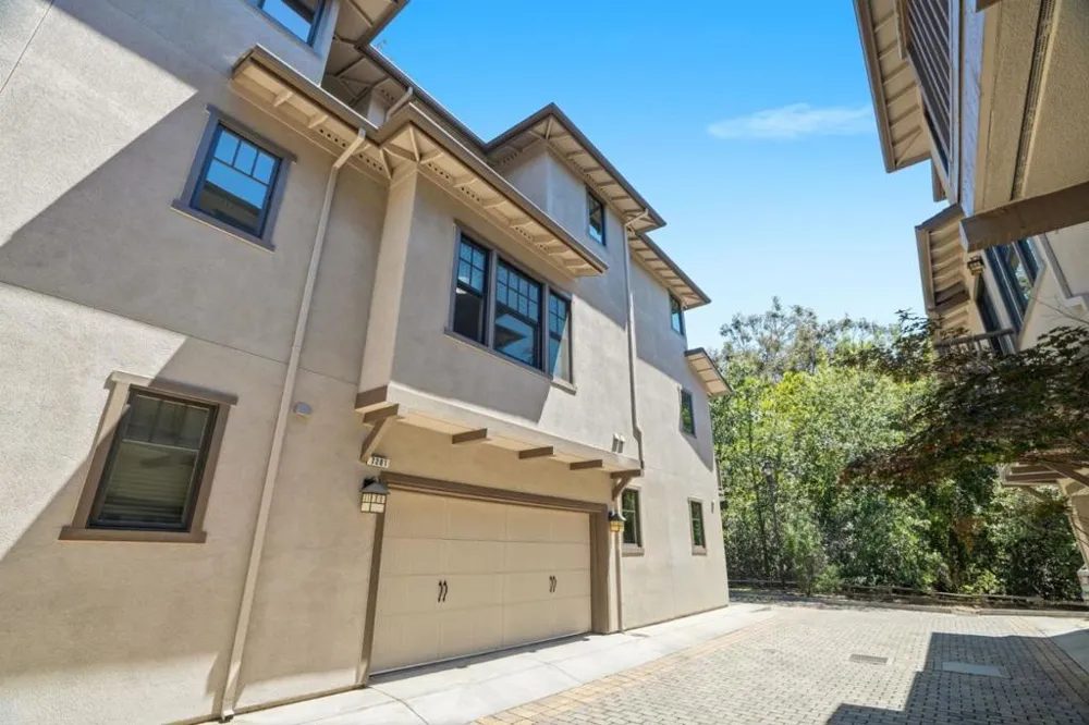 7201 Mockingbird Place San Jose, CA 95129